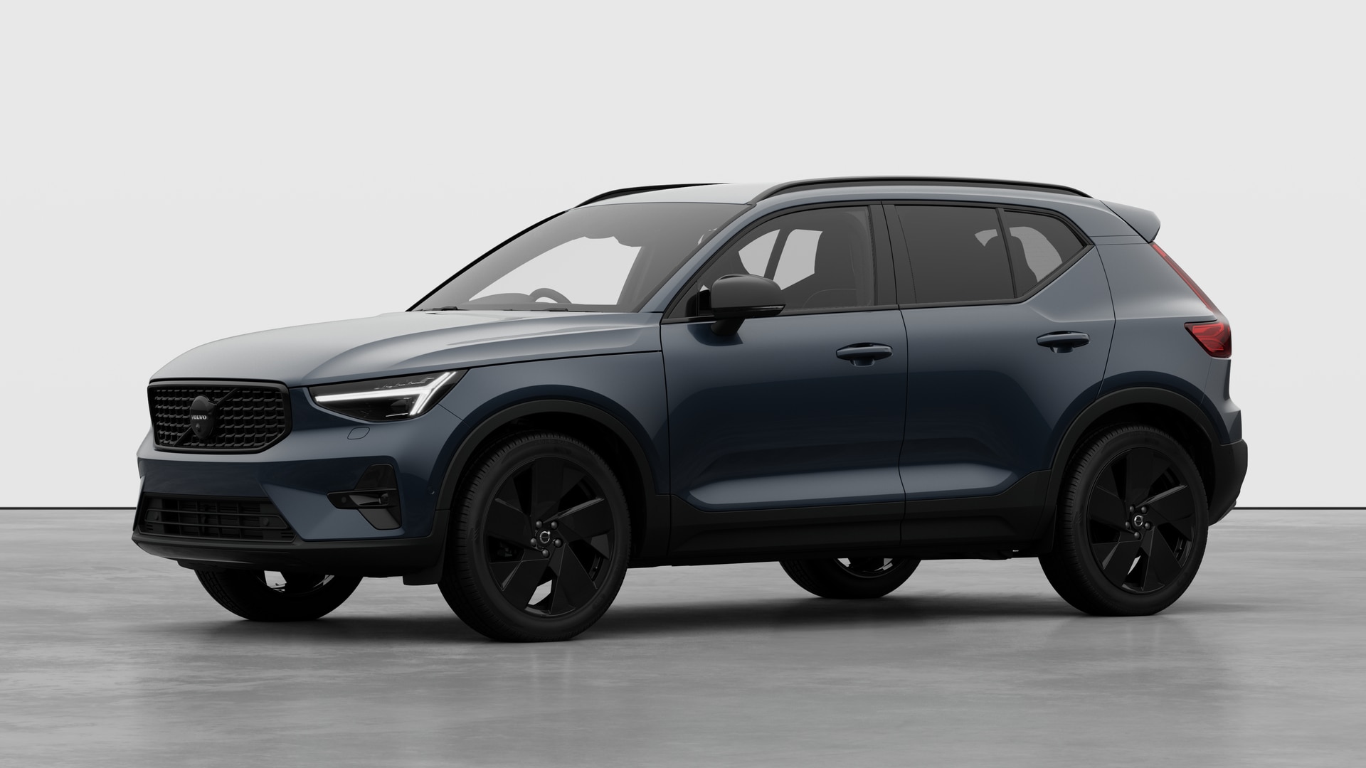  VOLVO XC40 2.0 B4P Plus Black Edition 5dr Auto