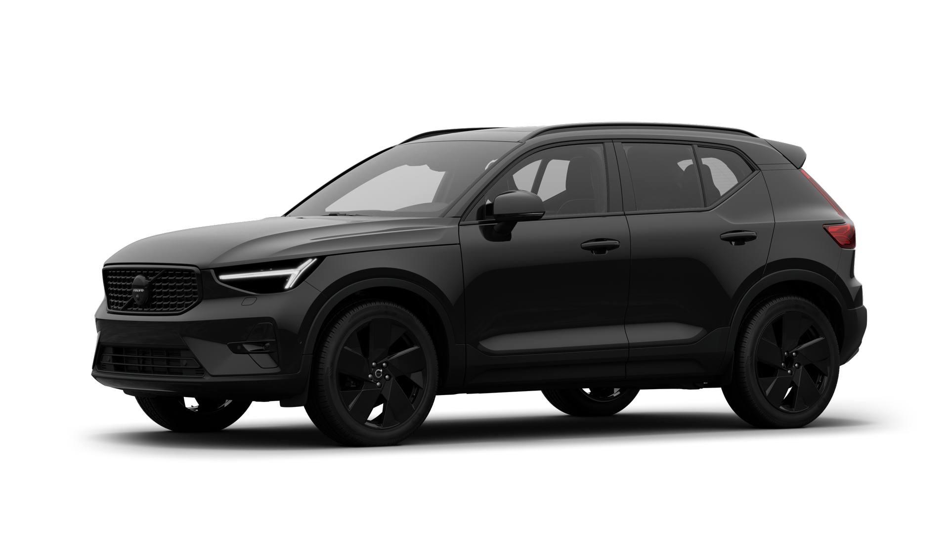 Volvo Aussenansicht in Dreiviertelansicht, einfarbiger Studiohintergrund.